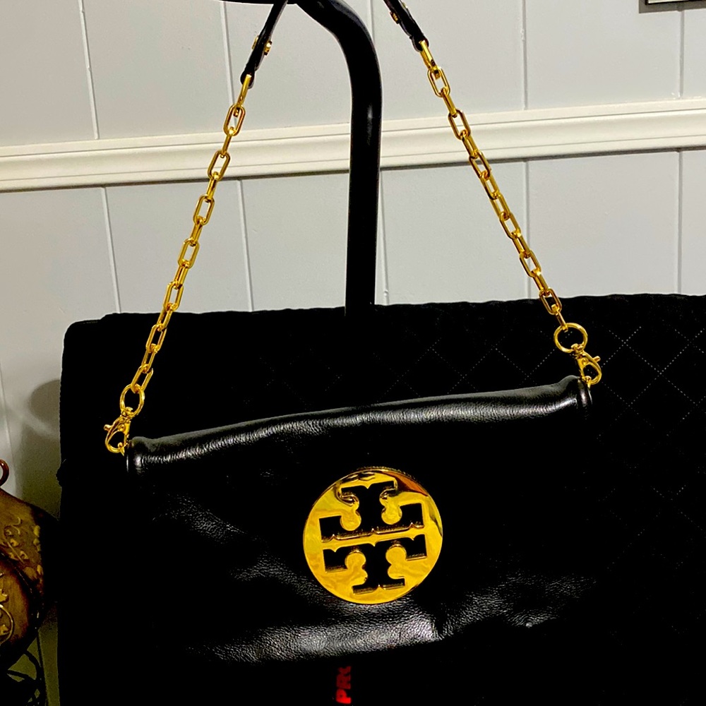 Tory Burch Authentic Reva Clutch - Black leather and Gold emblem (Authentic)